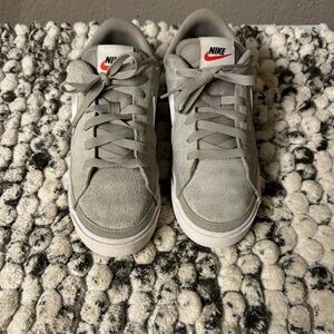 Nike Men's Suede Gray Sneakers